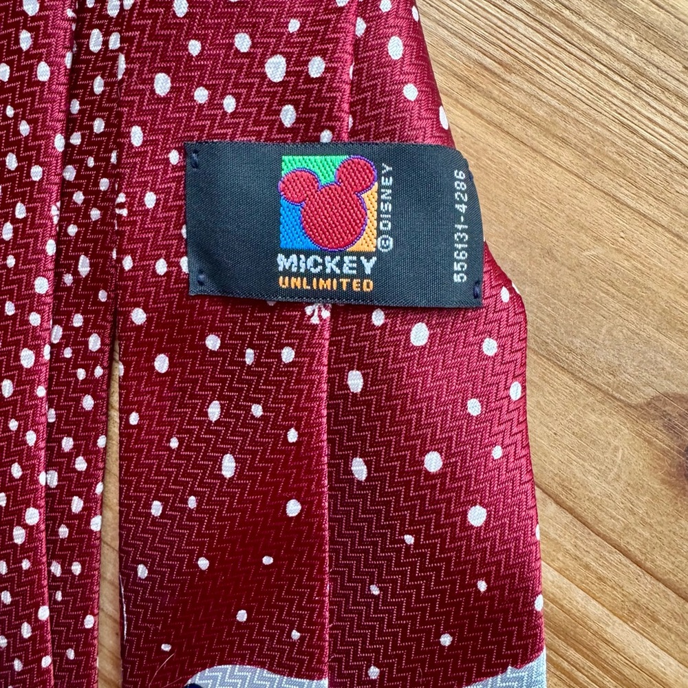 DISNEY Mickey Mouse Christmas Tie - Picture 3 of 4